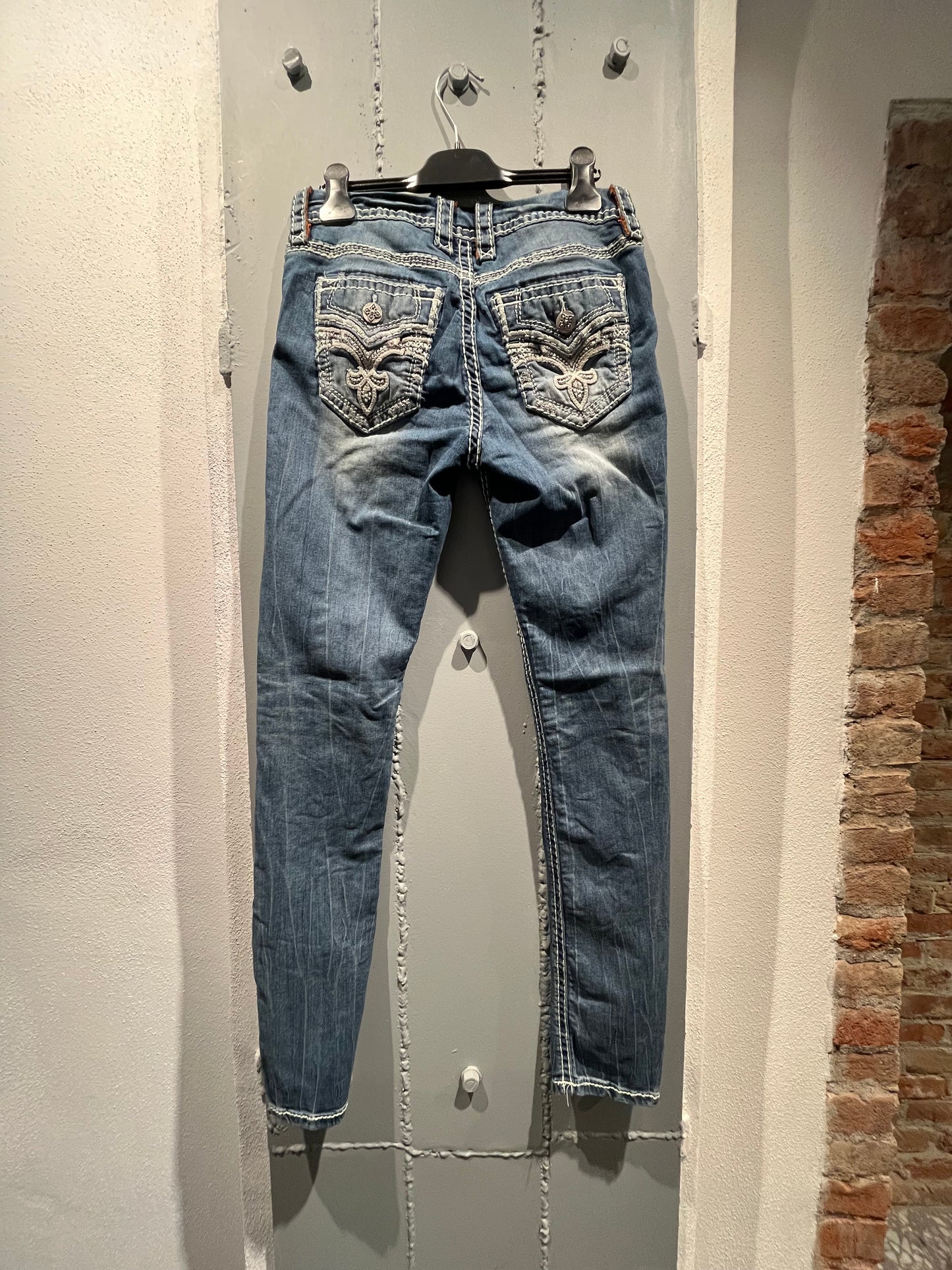 ROCK REVIVAL EASY SKINY JEANS