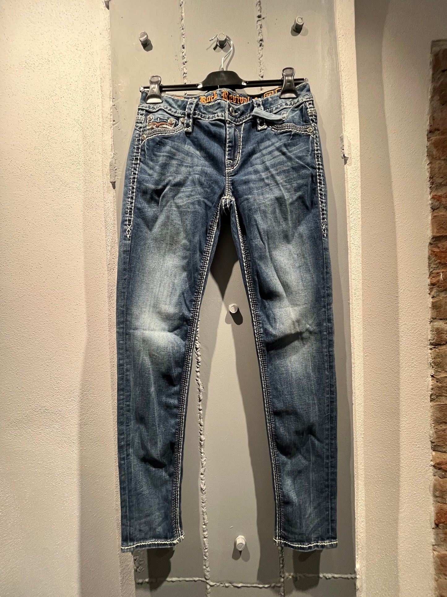 ROCK REVIVAL EASY SKINY JEANS